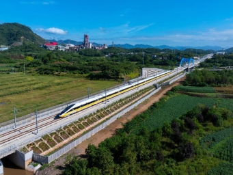 杭衢高铁联调联试跑出新速度