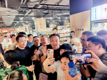胖东来关店，因为只卖了8亿？